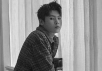 四块五的妞吉他谱,隔壁老樊歌曲,E调指弹简谱,新手弹唱