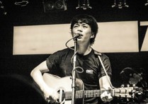 民谣吉他谱,原版赵雷歌曲,简单C调指弹曲谱,高清六线乐谱教学