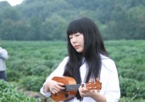 旋风少女吉他谱,原版歌曲,简单A调弹唱教学,六线谱指弹简谱5张图