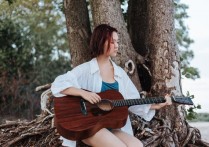 坠落星空吉他谱,新手G调弹唱谱,小星星Aurora,酷玩吉他制谱版