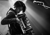 广东姑娘吉他谱,原版五条人歌曲,简单C调弹唱教学,革命吉他版六线指弹简谱图