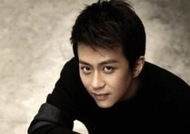 电台情歌吉他谱,原版邓超歌曲,简单G调弹唱教学,音艺吉他版六线指弹简谱图