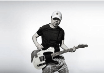 崔健花房姑娘吉他谱,简单崔健原版指弹曲谱,崔健高清六线乐谱