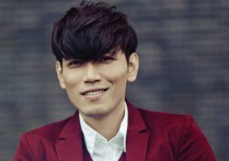 洋葱吉他谱,原版杨宗纬歌曲,简单D调弹唱教学,王福熠版六线指弹简谱图