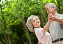 人的一生总有幸福的时刻吉他谱,张闯歌曲,主音指弹简谱,新手弹唱六线谱