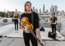 后青春期的诗吉他谱,新手F调六线谱,琅琅吉他编配,五月天版